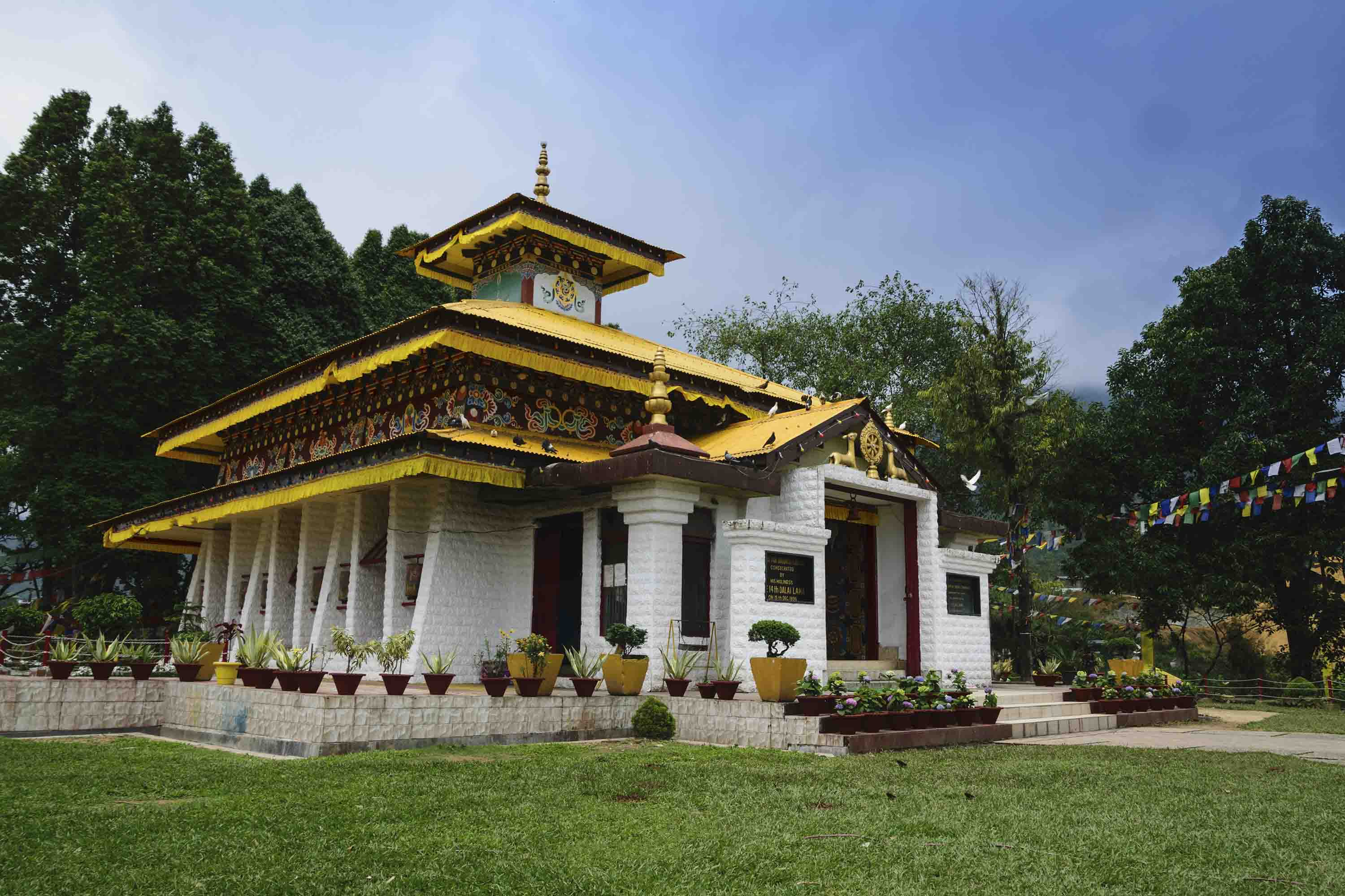 gompa.jpg