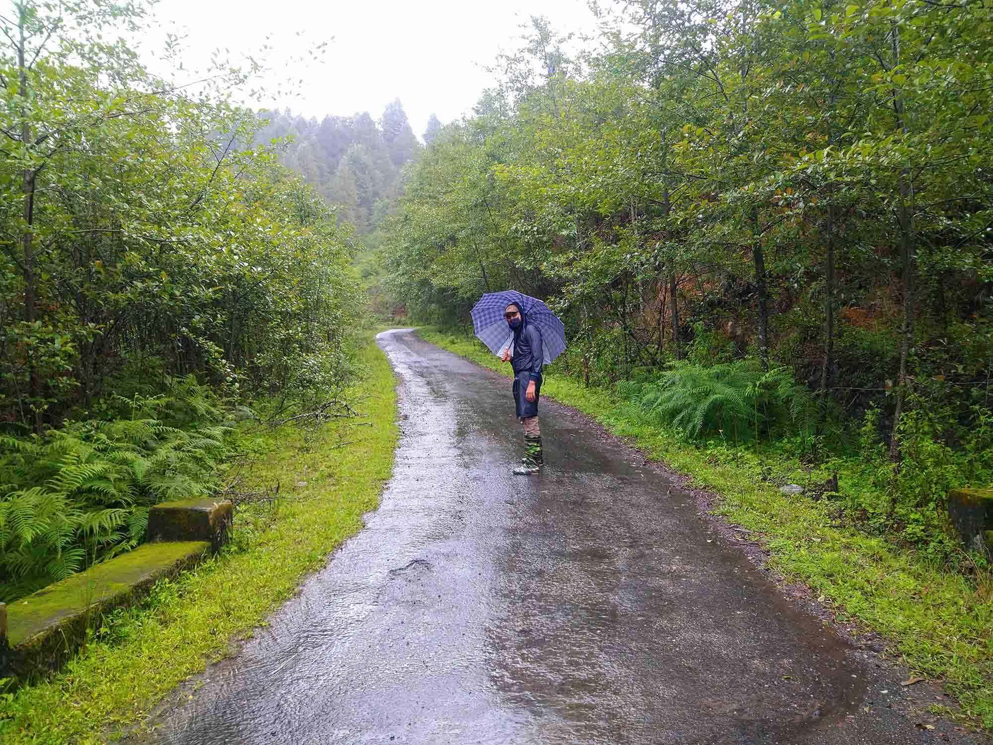 stuck-in-rain.jpg